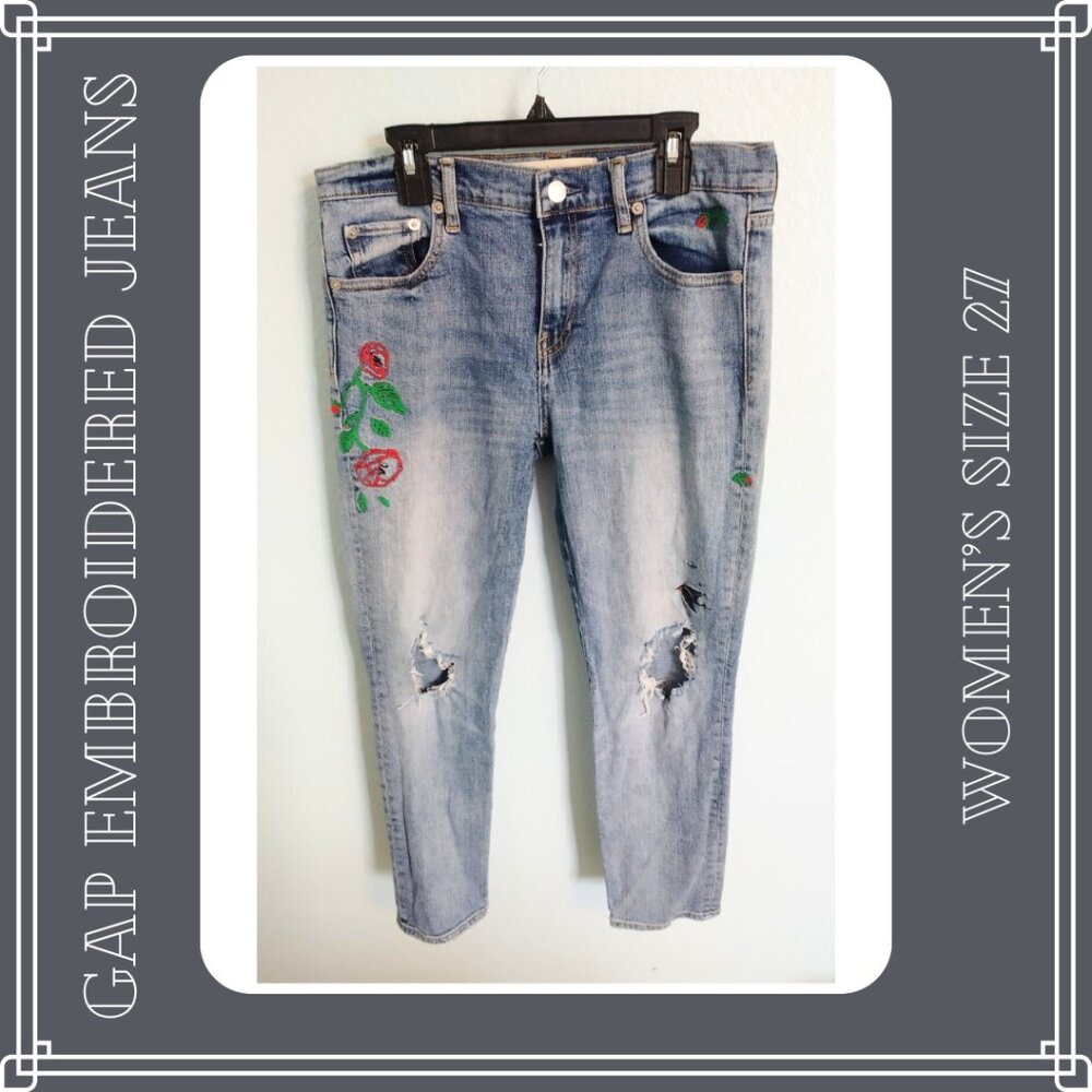 Women's GAP Distressed Embroidered Best Boyfriend Jeans with Roses and Birds